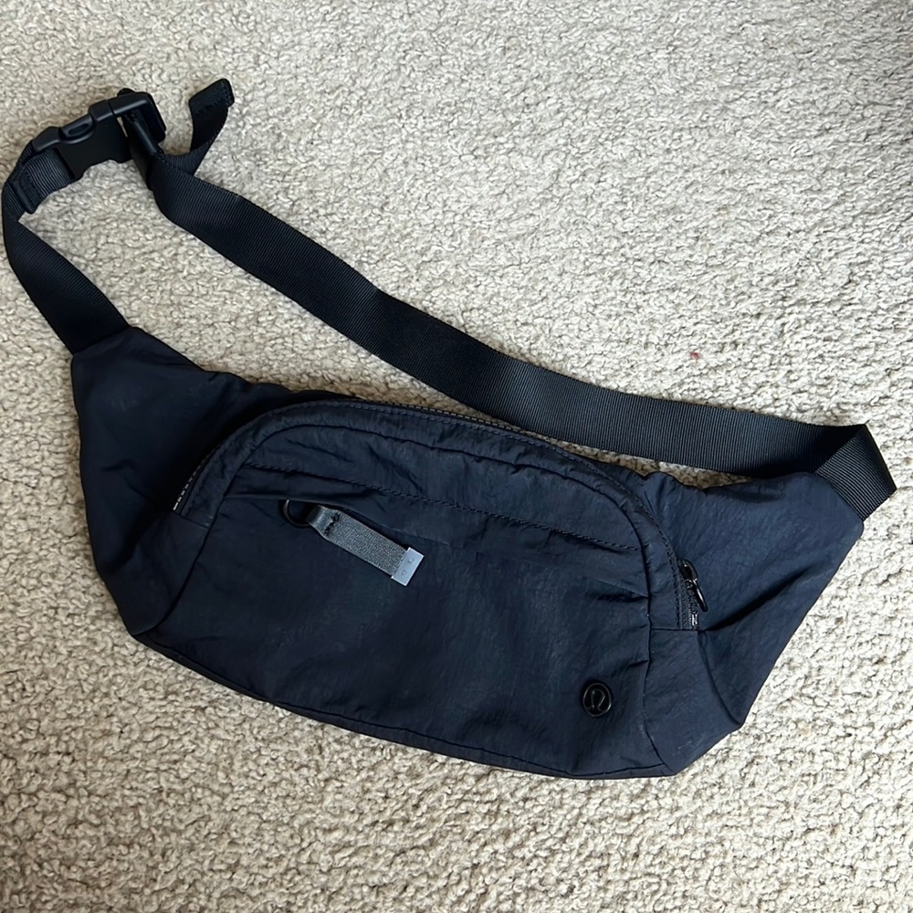 Lululemon Black Belt Bag